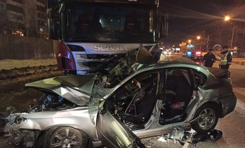 Происшествия, Томские новости, дтп авария врезались дорожная обстановка сводка просишествий жесть Томска Водитель иномарки погиб в тройном ДТП в Томске