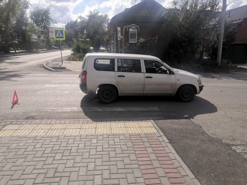 Происшествия, Томские новости, иномарка сбили попал под колеса пострадал сводка происшествий жесть Томска Трехлетний ребенок попал под колеса иномарки в Томске