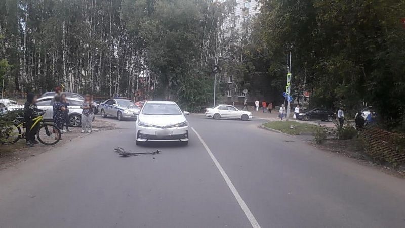 Происшествия, Томские новости, авария ДТП сводка происшествий жесть Томска Девятилетний мальчик на электросамокате попал под машину в Томске