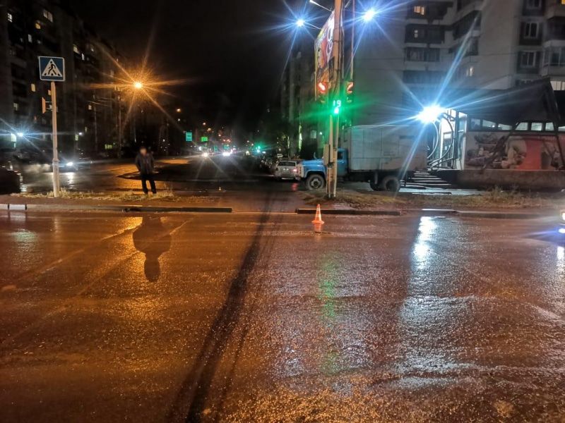 Происшествия, Томские новости, попал под колеса сбила машина пострадал сводка происшествий жесть Томска Подросток попал под колеса Lexus в Томске