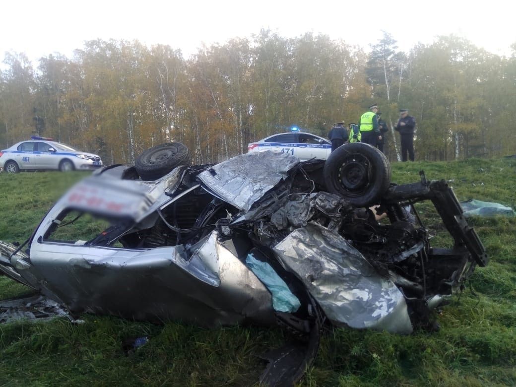 Происшествия, Томские новости, авария ДТП врезались пострадали сводка происшествий дорожная обстановка жесть Томска Двое погибли при столкновении легкового автомобиля и грузовика на подъезде к Томску