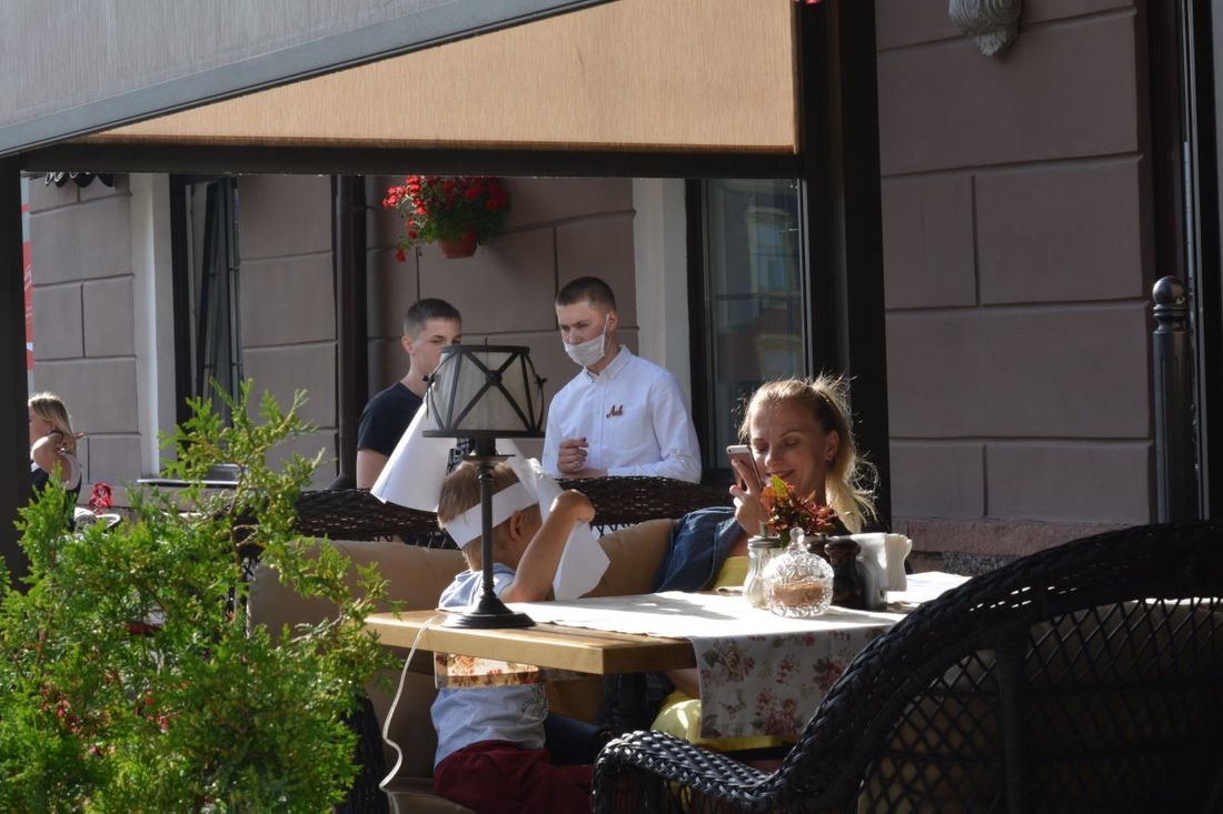 Еда, Коронавирус (Covid-19), Томские новости, коронавирус лечение эпидеми места заведения В Северске открываются летние веранды