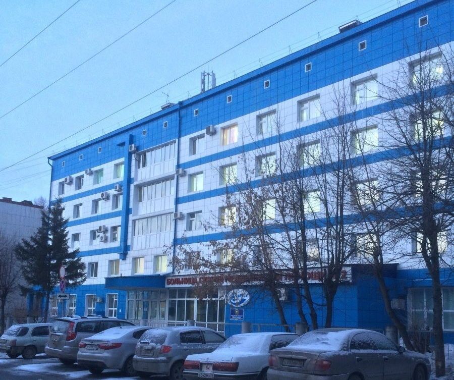 Томские новости, выпал из окна разбился пострадал сводка ребенок выпал из окна ребенок Выпавшую с балкона томской многоэтажки девочку выписали из больницы