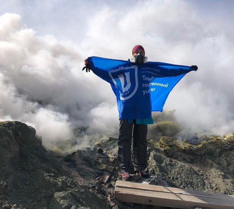 Образование и наука, ТГУ, Томские новости, рений ученые томские ученые редкие металлы Томские ученые исследуют рений на вулкане Кудрявый