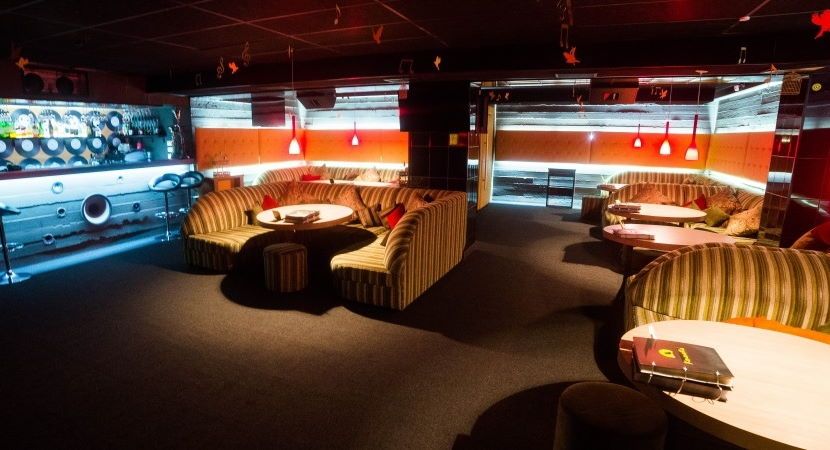 Благотворительность, Конкурсы и акции, Томские новости, аура аутизм дети поддержка благотворительный вечер куда сходить мероприятия в Томске караоке Завтра в Томске пройдет благотворительный вечер «Я несу чушь и не хочу ее расплескать»