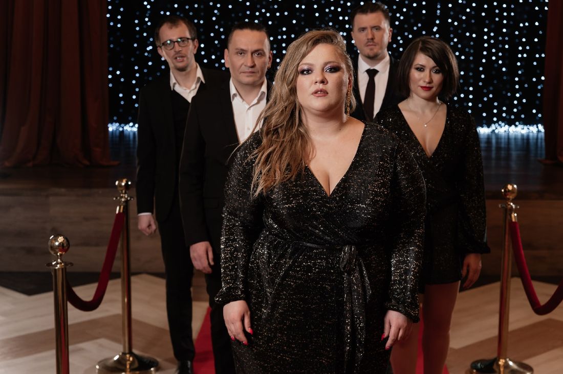 Культура в Томске, Томские новости, группа кавер-группа лучшая группа Томск Томский коллектив NiNa Band признан лучшей кавер-группой Сибири по версии Wedding Awards