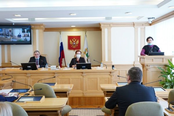 ЗД ТО, Томские новости, статус закон Немцева депутаты бюджетный комитет работа комитетов Депутаты Томской облдумы обсудили поправку в закон «О статусе областного центра»