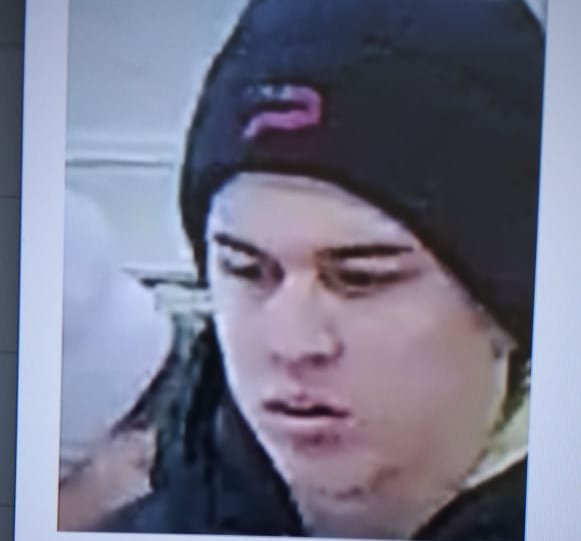 Криминал, Томские новости, педофил эксгибиционист разратник Томичей просят помочь в розыске молодого человека, который показал девочке половой орган