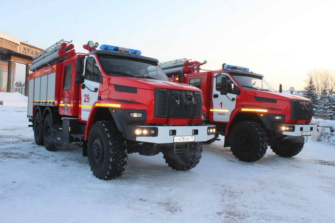 Безопасность, Томские новости, пожарные техника вручение безопасность МЧС Томским пожарным вручили новую технику