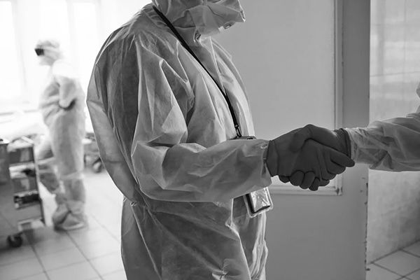 Культура в Томске, Томские новости, госпиталь выставка респираторные госпитали коронавирус в Томской области куда сходить фотовыставки ф В Томске открывается первая фотовыставка, посвященная медикам, работающим в респираторных госпиталях