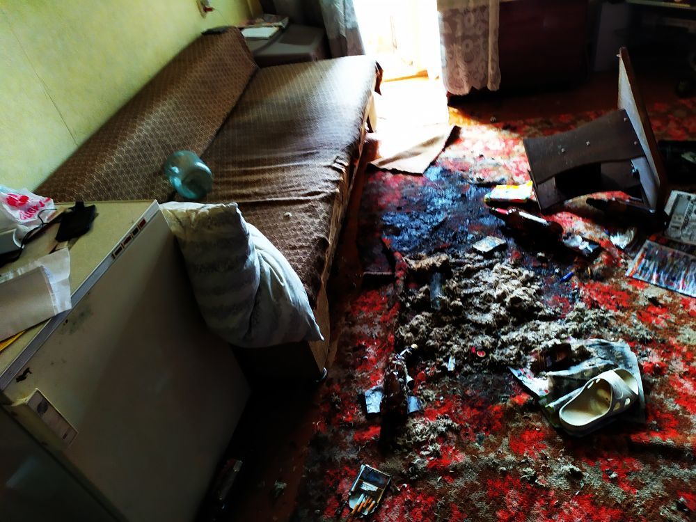 Происшествия, Томские новости, пожар горит огонь сводка происшествий загорелись пострадали от огня Пожарные спасли мужчину из горящей квартиры в Томске