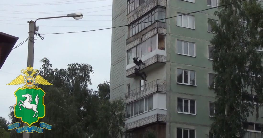 Криминал, Происшествия, Томские новости, конопля марихуана канабис пресекли деятельность закрыли притон В Томске спецназ штурмом взял лабораторию, где выращивали коноплю