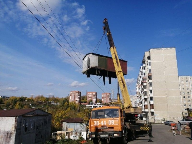 Городское благоустройство, Томские новости, торговые павильоны незаконные постройки С начала года в одном из районов Томска демонтировали более 220 незаконных построек