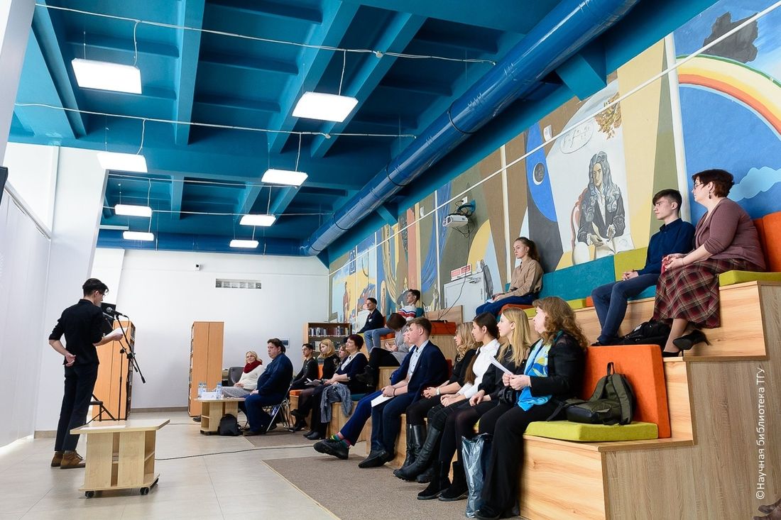 Конкурсы и акции, Томские новости, страница чемпионат чтение вслух развитие навыков общение коммуникация чтение конкурсы В Томске стартовал чемпионат по чтению вслух среди старшеклассников