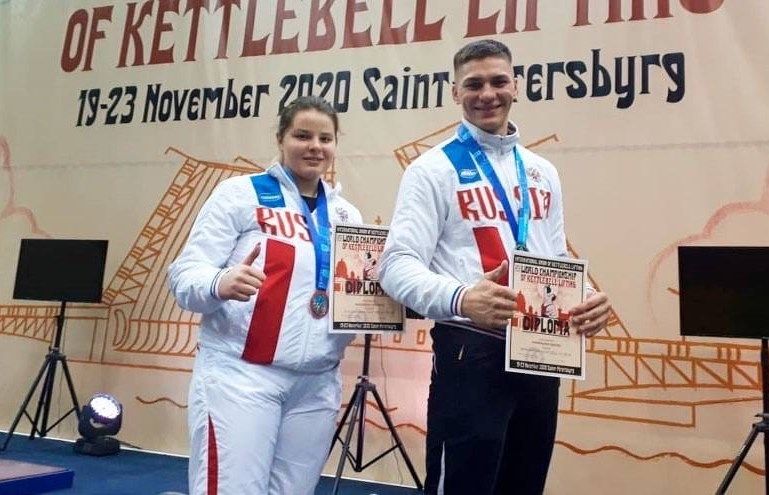 Спорт, Спорт в Томске, Томские новости, гиревики гиревой спорт чемионат чемпионы выиграли томский спорт победы Томские гиревики взяли три «золота» на чемпионате и первенстве мира