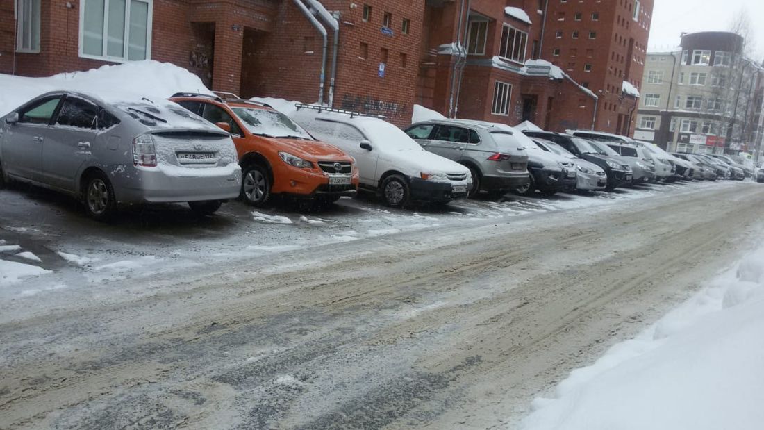 Городское благоустройство, Томские новости, ТСЖ УК уборка снега возят снег куда жаловаться на плохую уборку В районах Томска проходит комплексная уборка дворовых территорий от снега