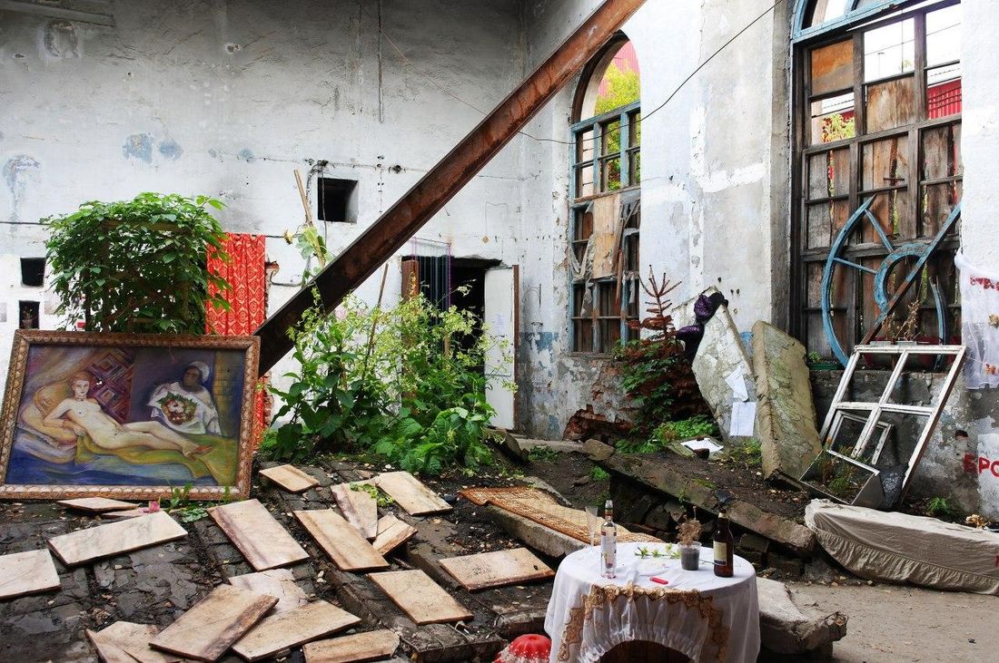 Культура в Томске, Происшествия, Томские новости, выставка мероприятия культура в Томске В Томске вандалы разрушили выставку «Неявные отношения»