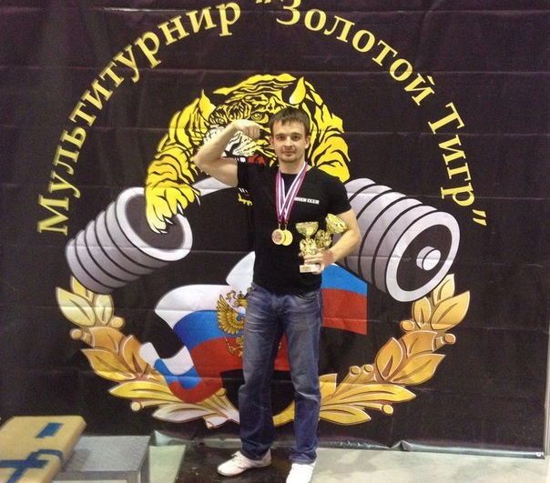 Спорт, Спорт в Томске, Томские новости, задержка дыхания жим лежа рекорд соревнования книга рекордов томские рекордсменды Томский спортсмен намерен поставить новый рекорд по жиму лежа под водой