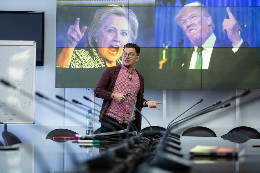 ТГУ, Томские новости, премии награды высшая школа журналистики поддержка победа томская школа образование в Томске ТГУ Преподаватель факультета журналистики ТГУ вошел в лонг-лист премии «Просветитель»