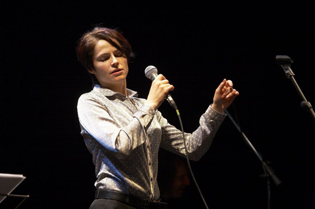 Культура в Томске, Томские новости, культура куда сходить концерты в Томске выступления Известная джазовая певица Карина Кожевникова выступит вместе джаз-оркестром «ТГУ-62» в Томске