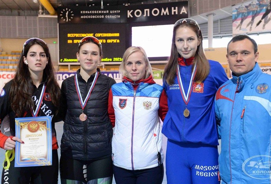 Спорт, Спорт в Томске, Томские новости, конькобежный спорт спортсмены состязания соревнования выиграли забеги зимние виды спорта в Томской о Спортсмены из Томской области завоевали медали всероссийских соревнований по конькобежному спорту