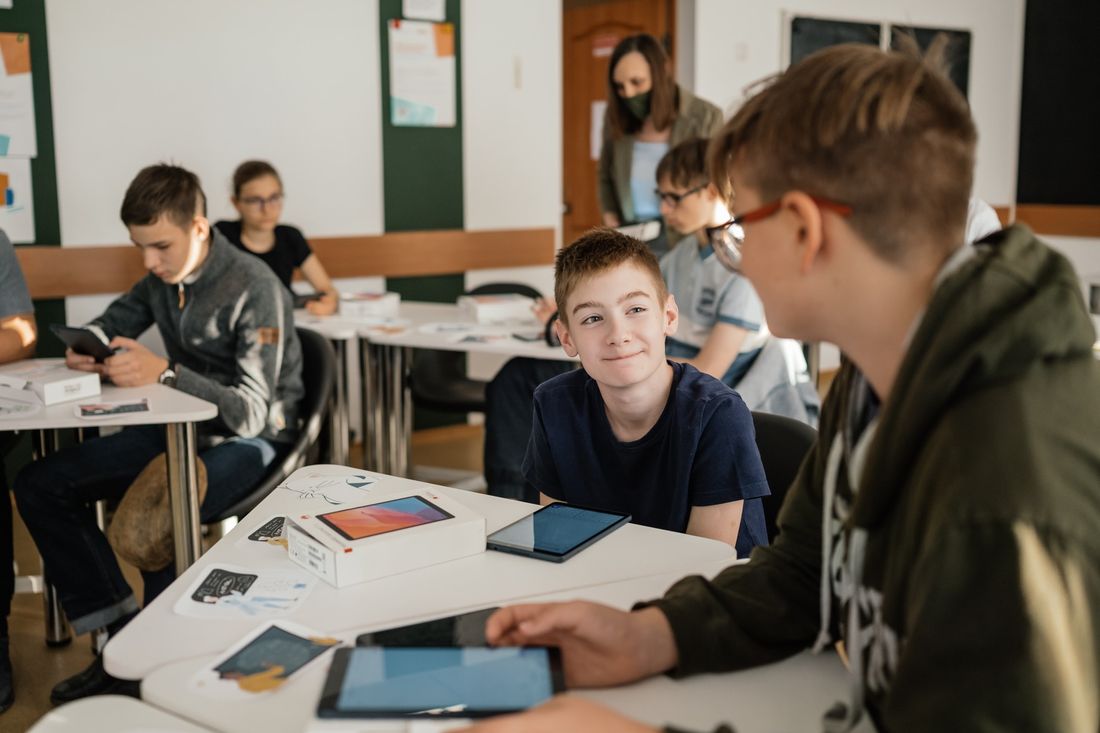 Газпромнефть-Восток, Томские новости, газпром гпн-восток математики подарки книги социальная сфера ответственность бизнеса «Газпромнефть Восток» растит юное поколение математиков