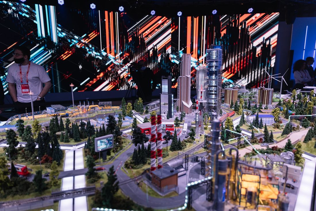 Томский Обзор, новости, Мировые новости хакеры геймеры игры IT Хакеры устроили катастрофу в виртуальном городе-государстве