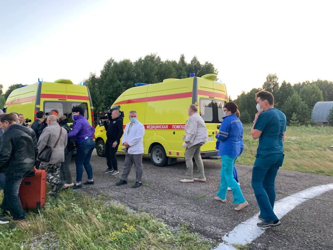 Томские новости, аэропорт разбился АН-28 самолет сводка происшествий жесть Томска Пострадавшие при аварийной посадке Ан-28 в Томской области пилот и пассажирка выписаны из больницы