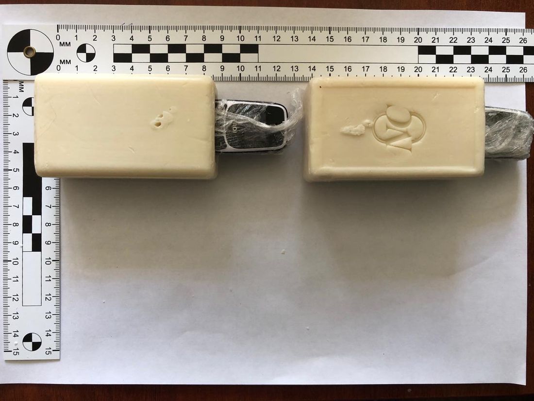 Криминал, Происшествия, Томские новости, мыло телефон передача запрещенные вещества В томское СИЗО пытались передать два телефона в мыле