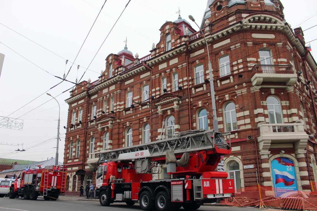 Происшествия, Томские новости, пожар буфет горели сводка пробки учения пожар В здании мэрии Томска «загорелся» буфет