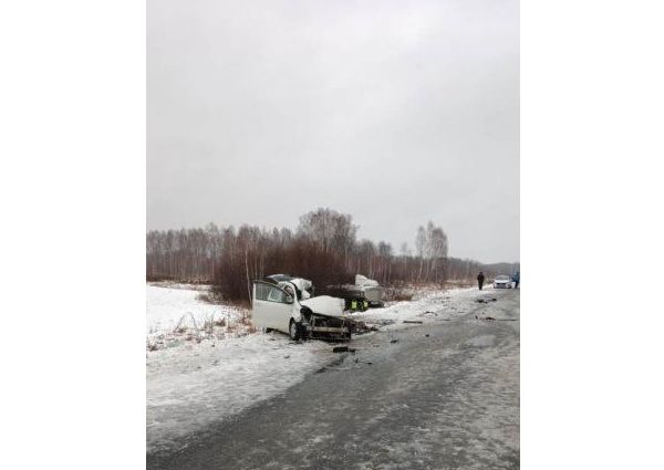Происшествия, Томские новости, авария ДТП врезались пострадали сводка происшествий жесть Томска интересные новости дорожная обстано Двое погибли при столкновении грузовика и легкового автомобиля на трассе в Томской области