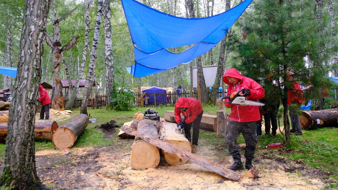 Праздник топора, Томские новости, конкурс праздник топора работа участники начало деревянное зодчество Участники томского «Праздника топора» приступили к работе