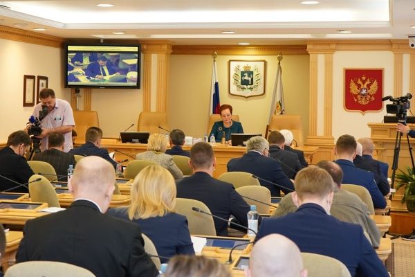 ЗД ТО, Томские новости, дума ЗДТО ЗД ТО парламентарии деньги средства нарушения Счетная палата Томской области выявила нарушений на 19 млрд рублей