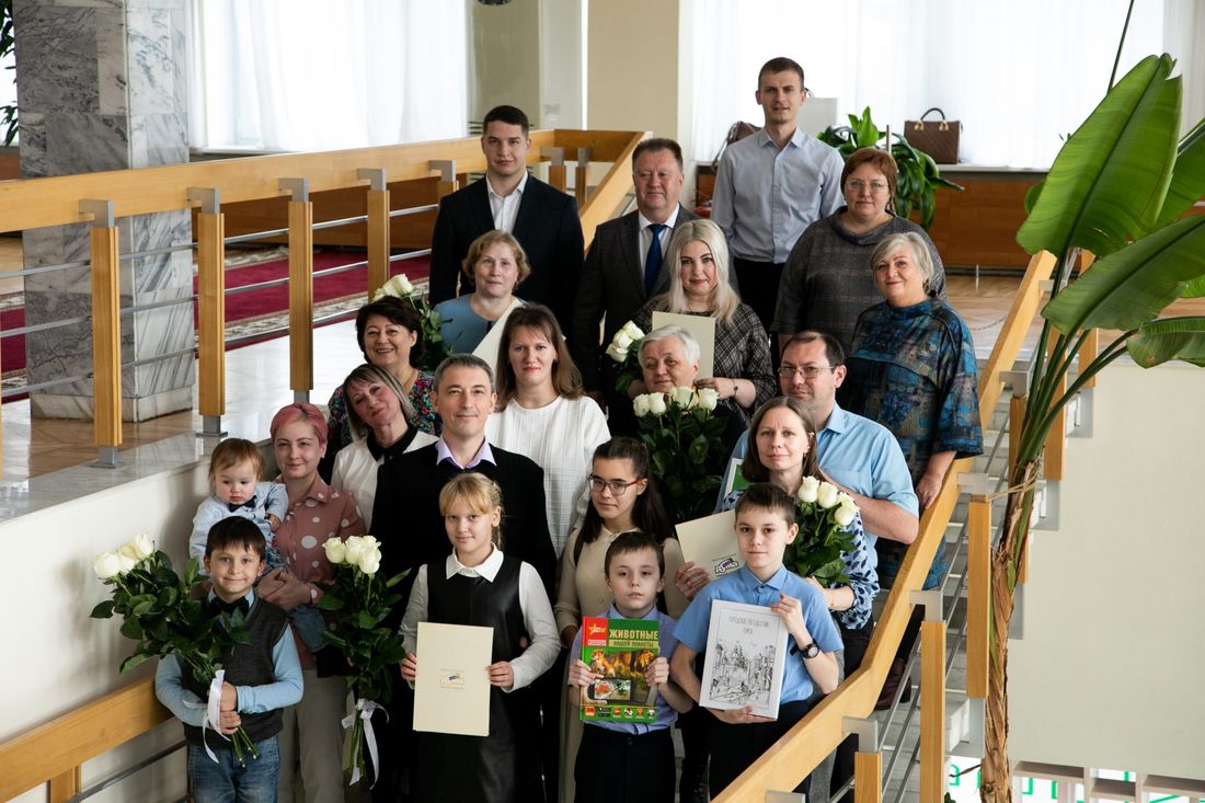 ЗД ТО, Томские новости, конкурс чтение книги томские книги регионы ЗД ТО В Томской области наградили самые читающие семьи