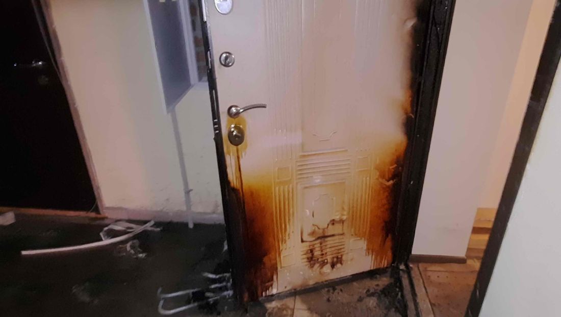 Происшествия, Томские новости, пожар горит сводка происшествий жесть Томска инциденты Пожарные спасли 4 человек из горящего дома в Томске