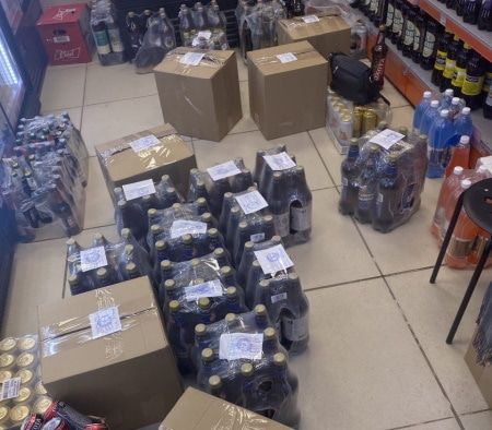 Криминал, Томские новости, алкоголь контрафакт сводка происшествия жесть Томска поддельный алкоголь Около тонны нелегального алкоголя изъяли полицейские в Северске