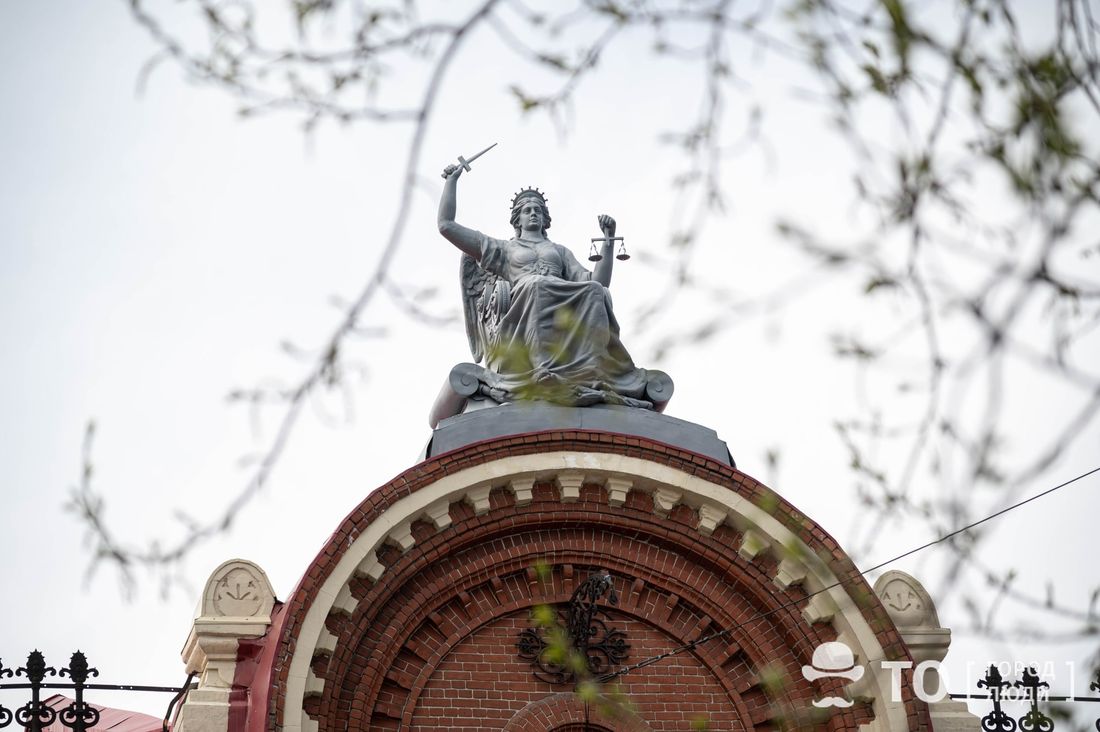 Город, Судебные дела, Томские новости, интересные новости Томска суд происшествия с военными Военного осудили в Томске за ограбление магазина со страйкбольным пистолетом