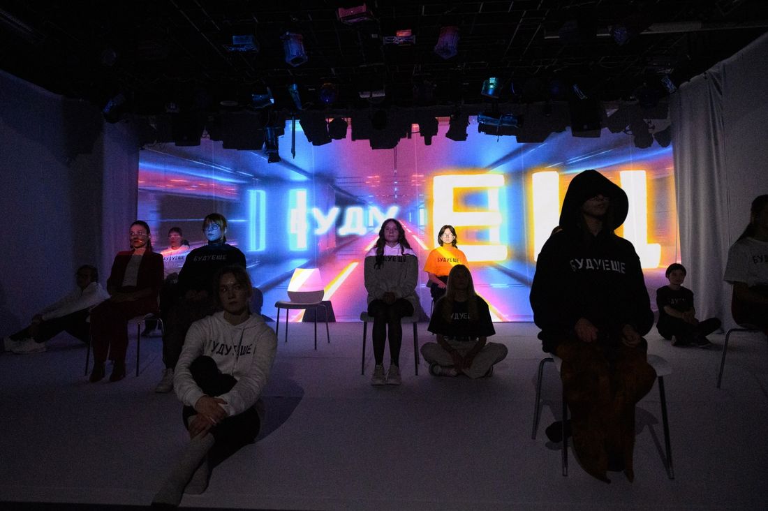 Культура в Томске, Томские новости, театр в кармане тюз спектакли куда сходить детское подростковое творчество В томском ТЮЗе состоялась премьера спектакля о будущем, в котором играют подростки