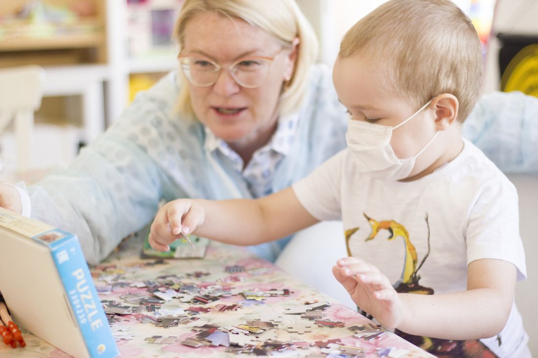 Газпромнефть-Восток, Томские новости, Газпромнефть-восток акция благотворительность коробка Волонтеры «Газпромнефть-Восток» приняли участие в акции «Коробка храбрости»