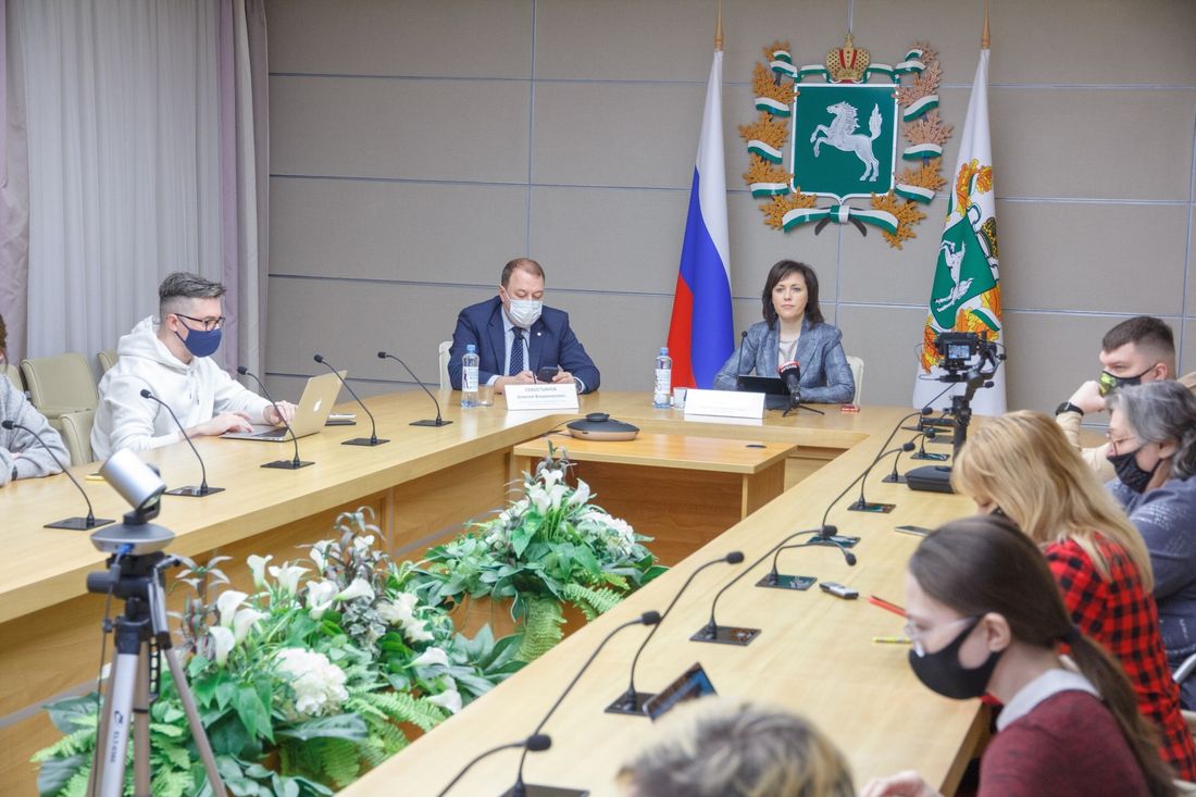 Коронавирус (Covid-19), Томские новости, коронавирус инфекция распространение заболевания эпидемия пандемия В Томской области снижается прирост заболеваемости COVID-19 — власти