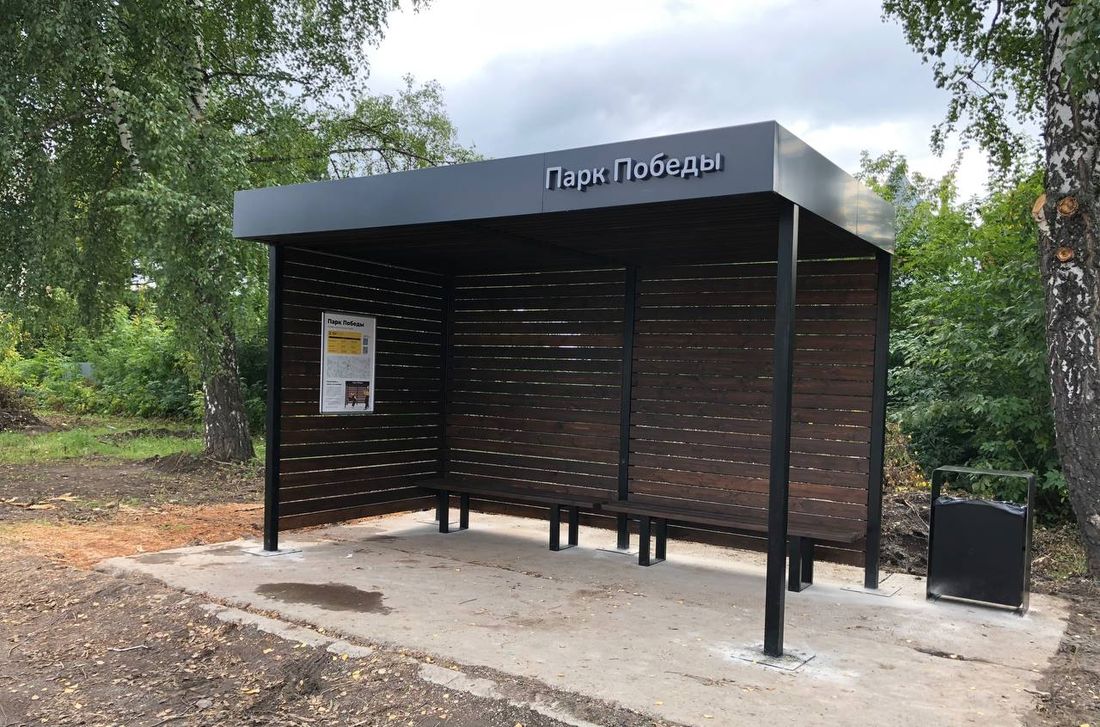 Город, Городское благоустройство, Общественный транспорт, Томские новости, остановка остановочный павильон новая остановка общественный транспорт изменение городская среда В Зональном появилась остановка с USB-зарядкой и подсветкой