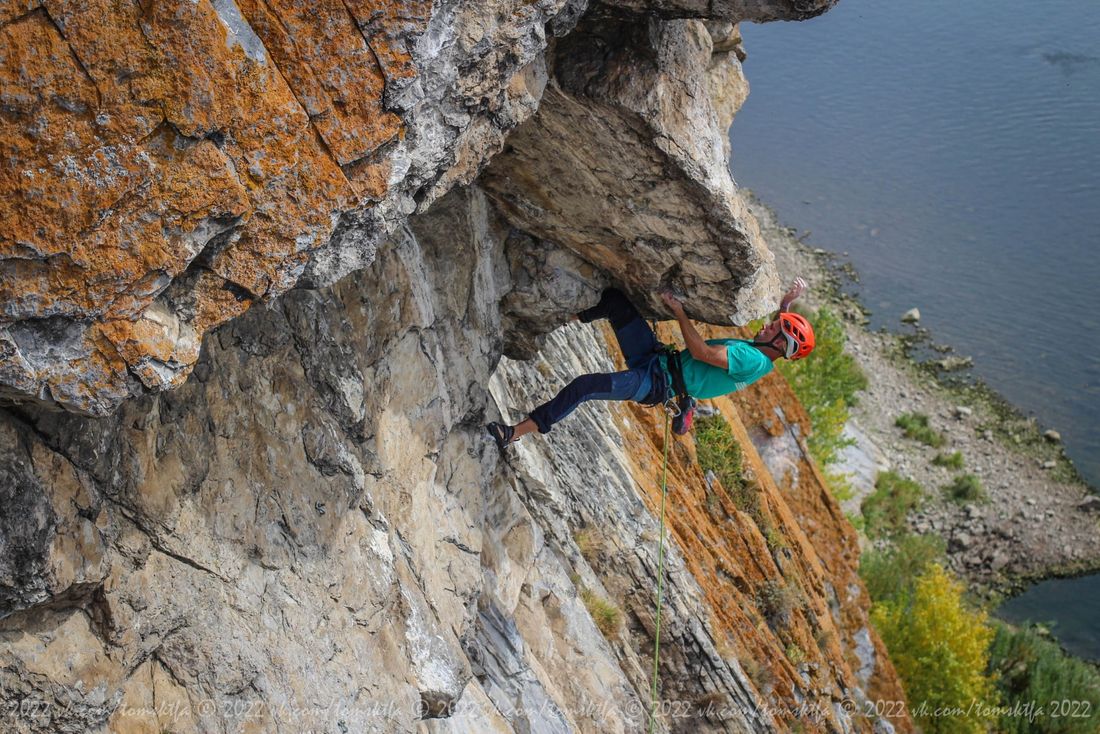 Спорт, Спорт в Томске, Томские новости, соревнования альпинизм турнир скалы скалолазы Чемпионат Томска по альпинизму прошел на скалах у деревни Пещерка