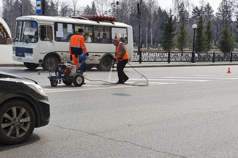 Дороги, Томские новости, разметка дорога улицы безопасность движение общественные пространства пешеходные переходы В Томске обновляют дорожную разметку