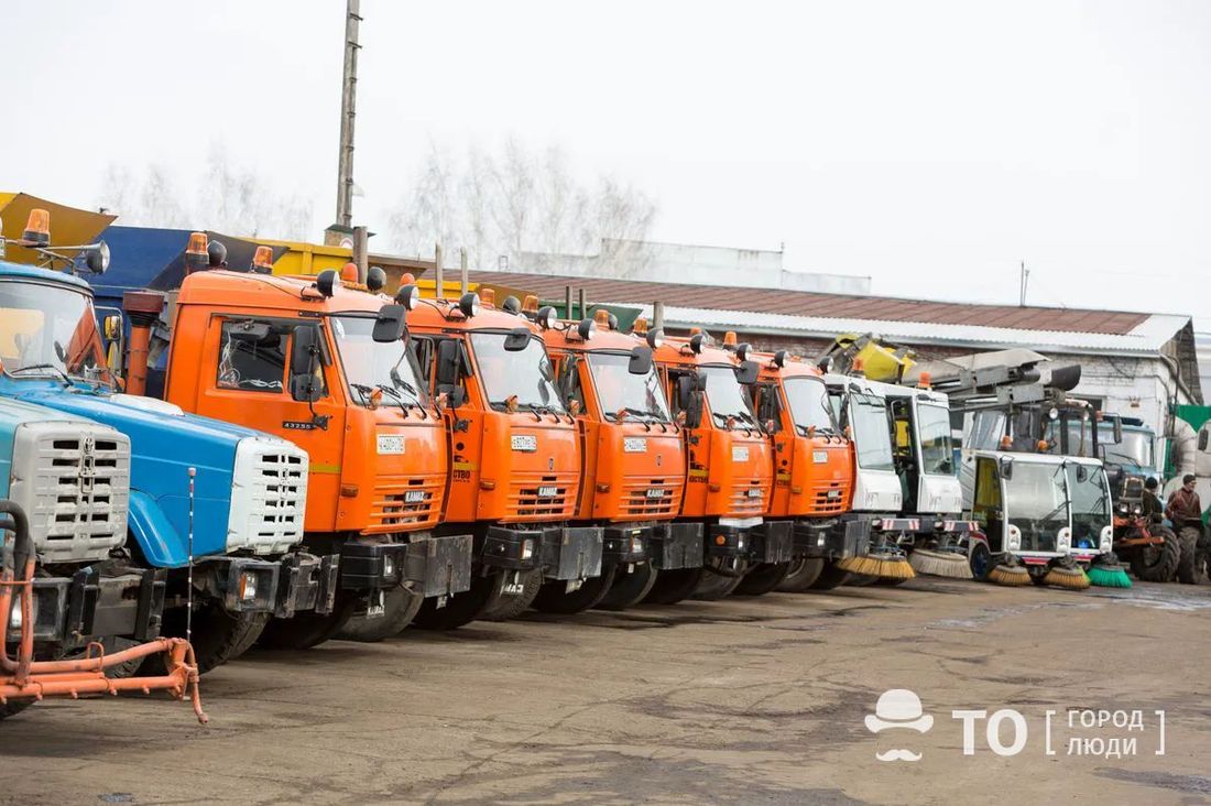 Городское благоустройство, ЖКХ, Томские новости, САХ зимняя техника снегоуборочная техника пескотрясы Томское «Спецавтохозяйство» перешло на зимний режим работы