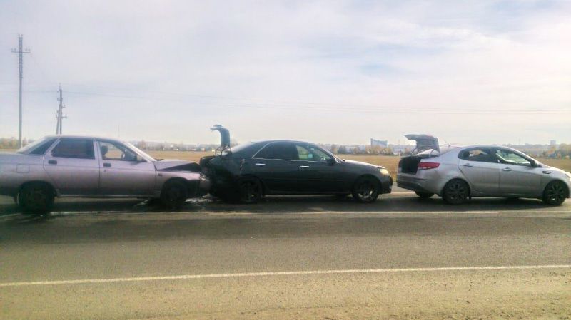 Происшествия, Томские новости, происшествия авария ДТП врезались столкнулись ДТП сводка происшествий Женщина пострадала в тройном ДТП на трассе в Томск-Колпашево