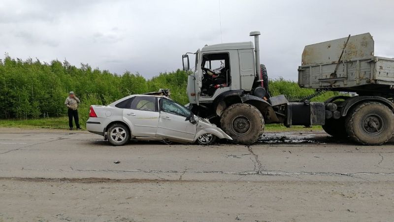 Происшествия, Томские новости, авария ДТП смертельное ДТП смертельный исход дорожная обстановка сводка происшествий в регионе Двое погибли при столкновении КамАЗа и иномарки на севере Томской области