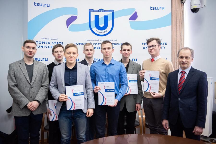 Образование и наука, Томские новости, фия диктант томск победители Томские студенты стали победителями Всероссийского диктанта по английскому языку