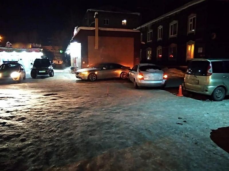 Происшествия, Томские новости, авария дтп врезались пострадали сводка происшествий дорожная обстановка Автомобиль без водителя столкнулся с двумя иномарками и пешеходом в Томске