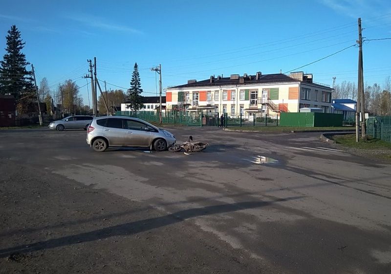 Происшествия, Томские новости, авария дтп врезались пострадали авария столкнулись безправный ездок Пьяный мотоциклист без прав пострадал при столкновении с иномаркой в Томской области