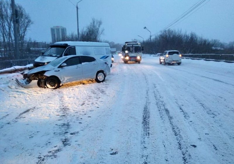 Происшествия, Томские новости, авария ДТП врезались столкнулись сводка происшествий Иномарка и «Газель» столкнулись в Томске